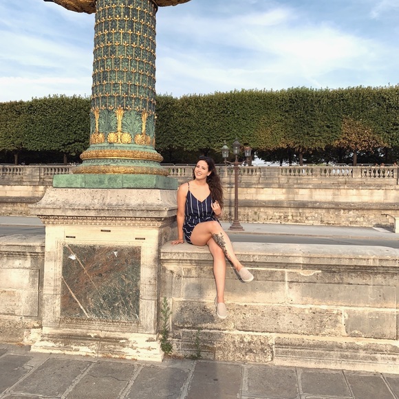 Meet your Posher, Jessica - Picture 3 of 3